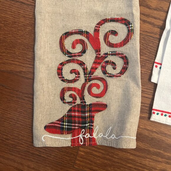 Christmas Holiday Tea Towels Set of 3 Christmas Decor Holiday Cooking Set of 3 - Picture 3 of 11